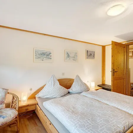 Hornihaeusle Guest house *